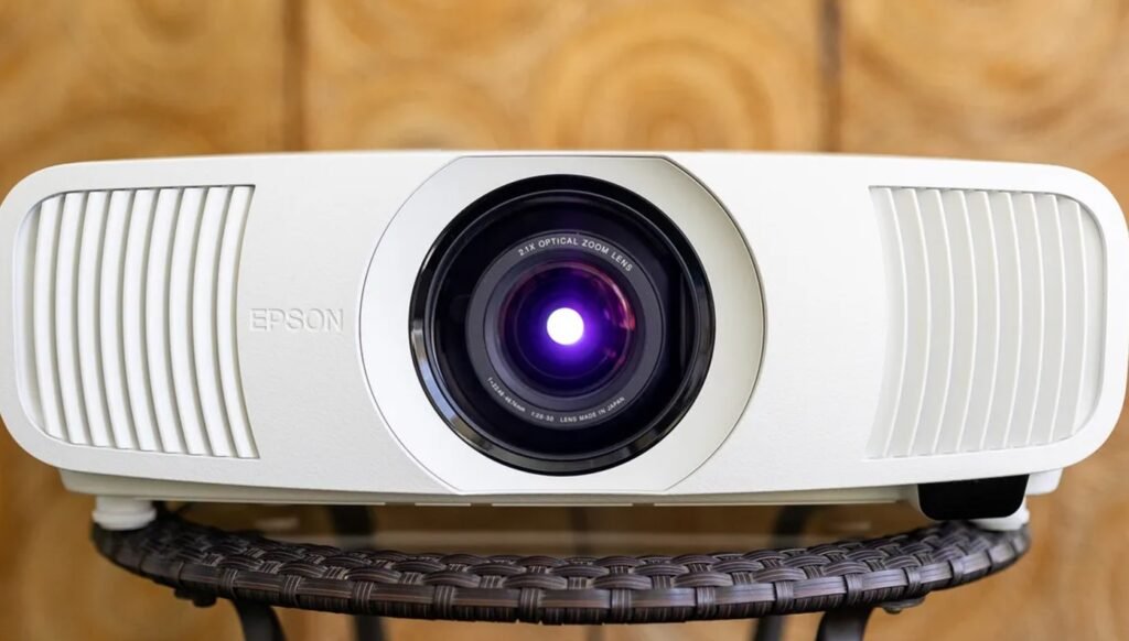 Epson Home Cinema LS11000 4K PRO-UHD Laser Projector Review